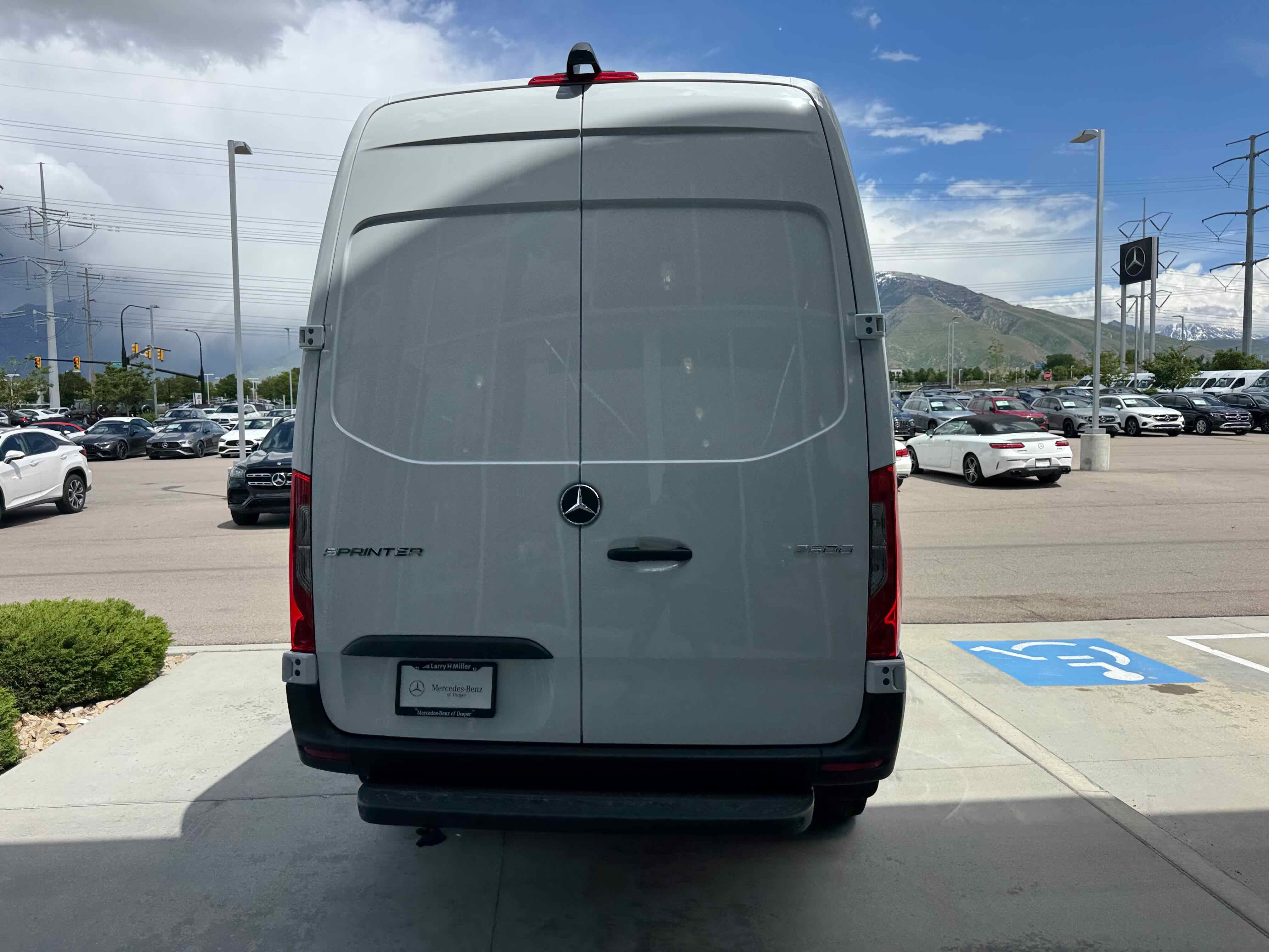 New 2025 Mercedes-Benz Sprinter 2500 image 6
