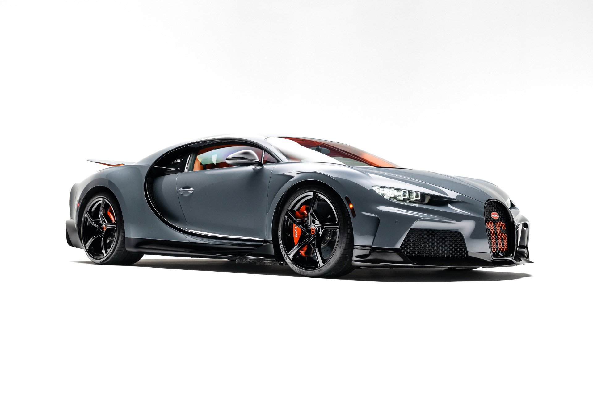 Used 2024 Bugatti Chiron Super Sport AWD/4WD image 10