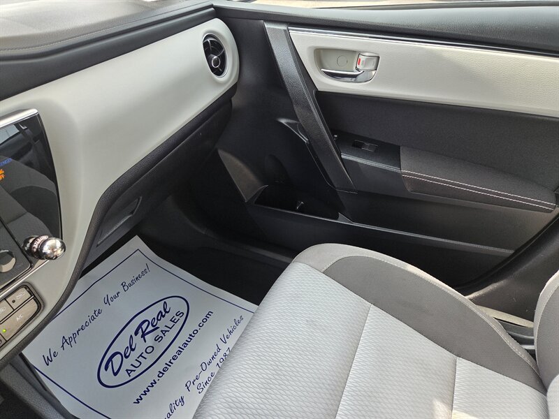 Used 2019 Toyota Corolla LE FWD image 22
