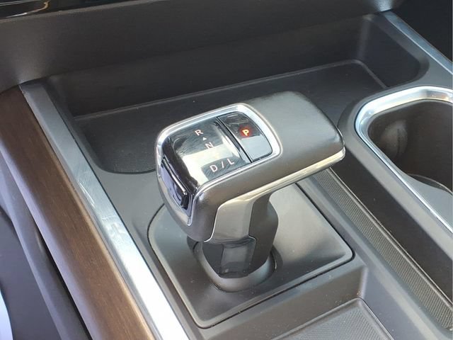 Used 2024 Chevrolet Silverado 1500 High Country w/ High Country Premium Package AWD/4WD image 10
