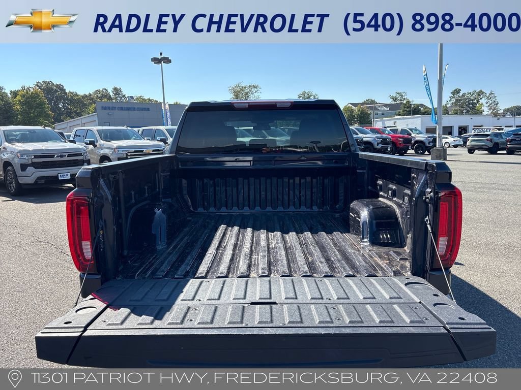 Certified 2025 GMC Sierra 1500 SLT AWD/4WD image 13