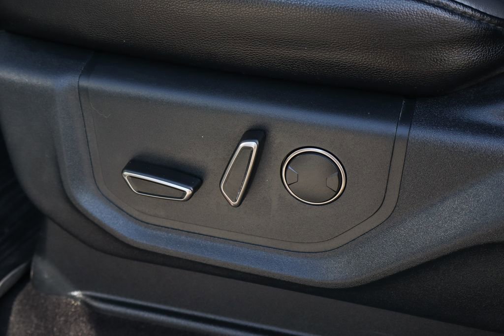 Used 2020 Ford F150 Raptor w/ Equipment Group 802A Luxury image 20