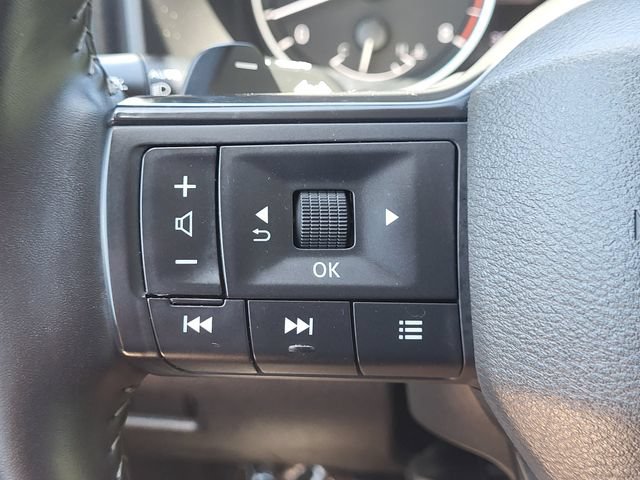 Certified 2025 Nissan Rogue SV FWD image 12
