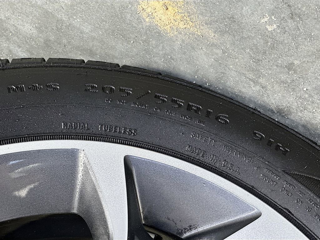 Used 2019 Chevrolet Sonic LT w/ Convenience Package FWD image 31