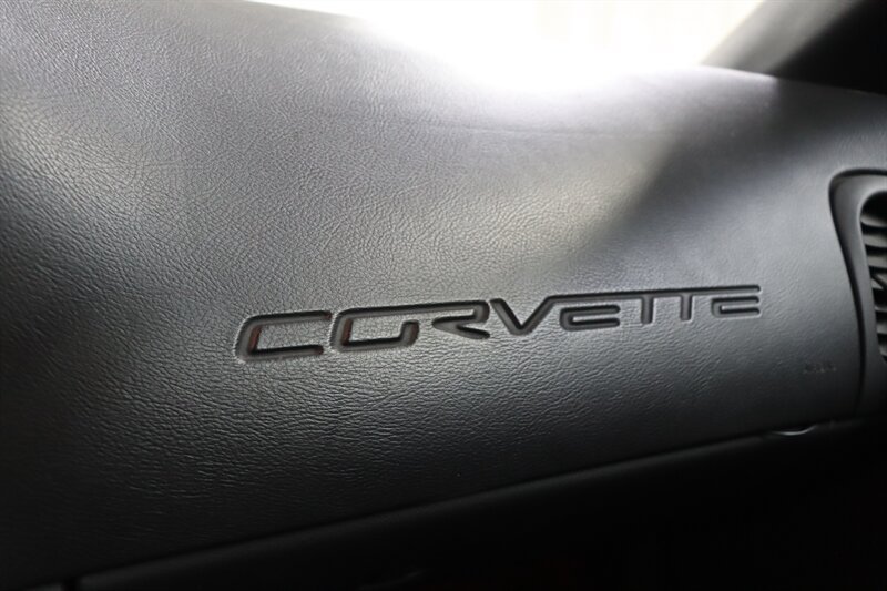 Used 2008 Chevrolet Corvette Convertible w/ Preferred Equipment Group RWD image 20