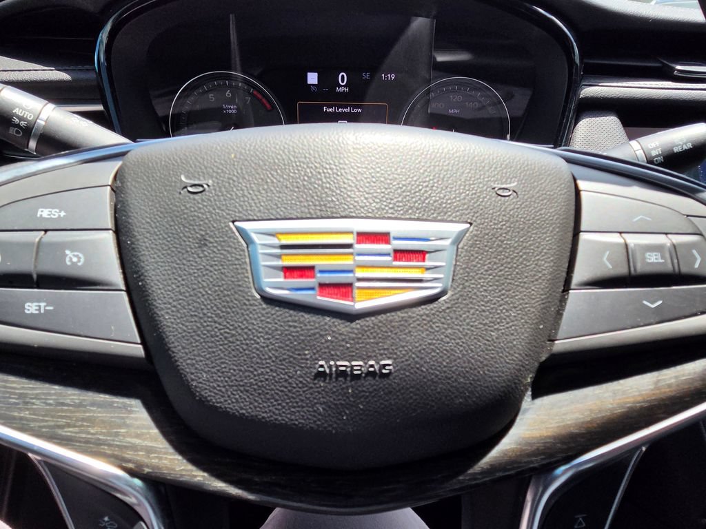 Used 2022 Cadillac XT5 Premium Luxury w/ Technology Package FWD image 37