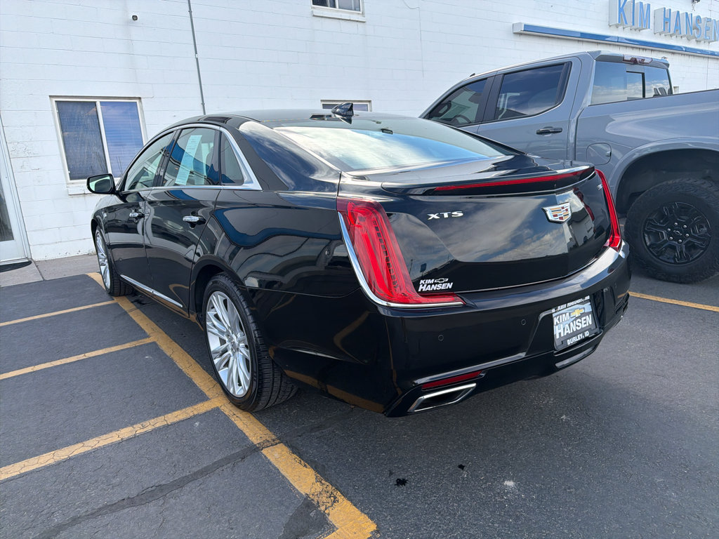 Used 2019 Cadillac XTS Luxury FWD image 5