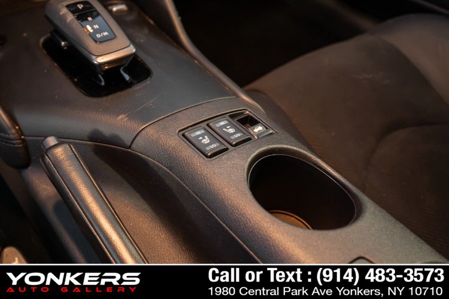 Used 2024 Nissan Z Performance w/ Floor Mat Package RWD image 43