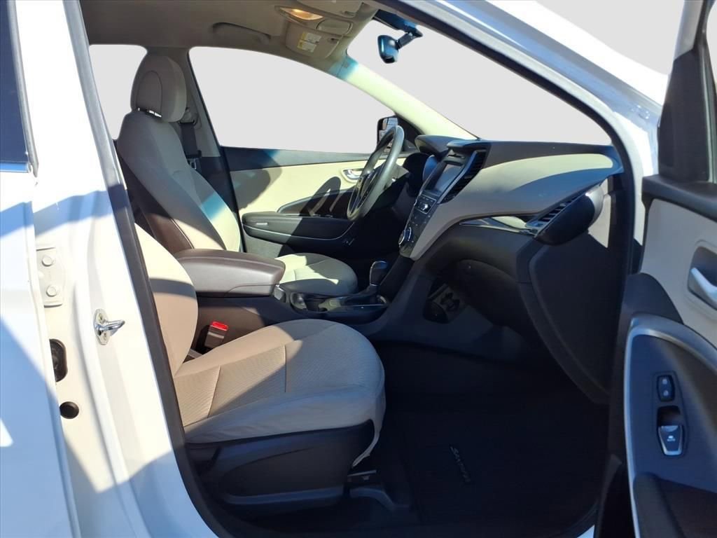 Used 2018 Hyundai Santa Fe Sport w/ 2.4L Value Package 02 image 11