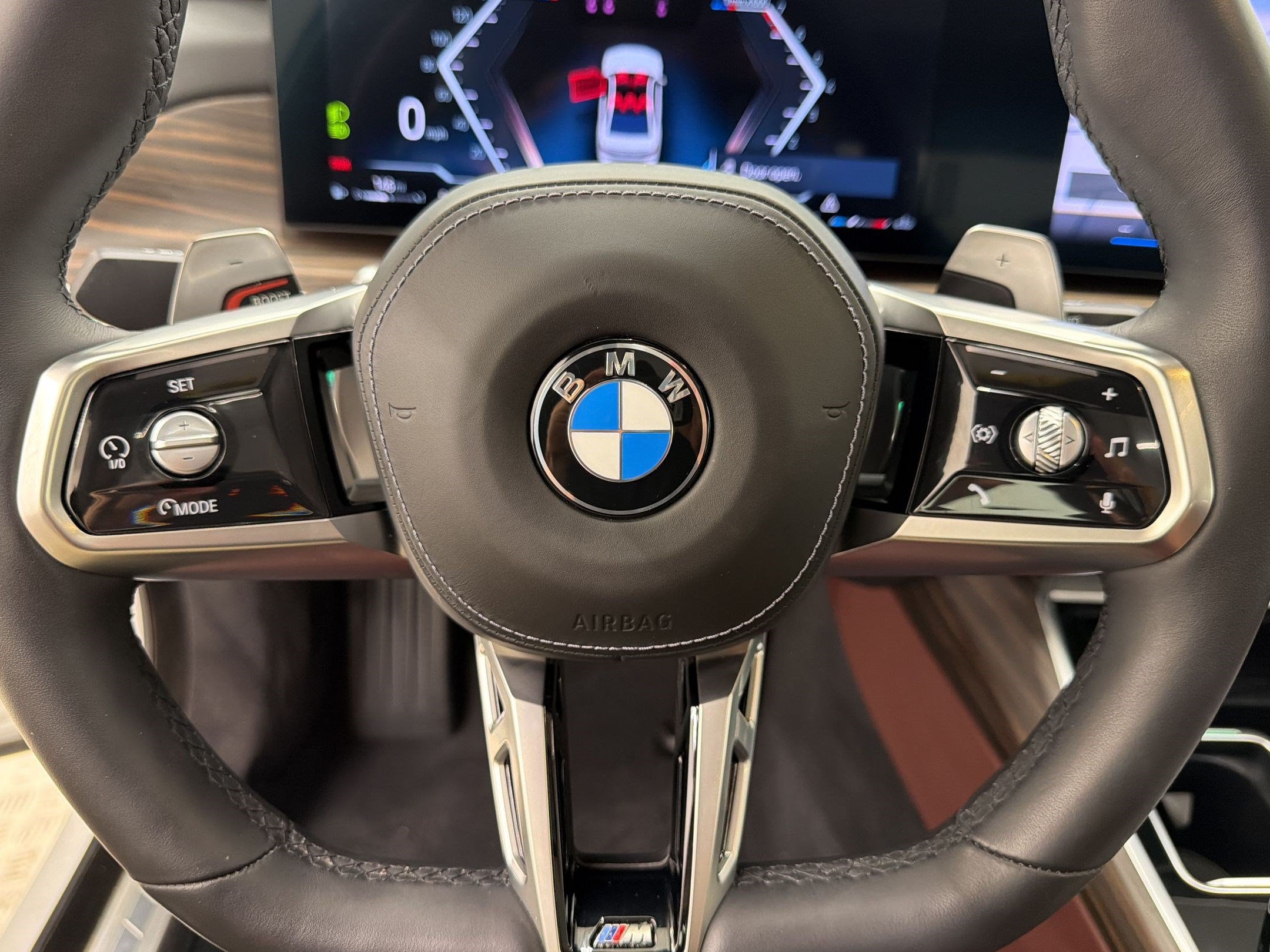 Certified 2025 BMW 760i xDrive AWD/4WD image 11