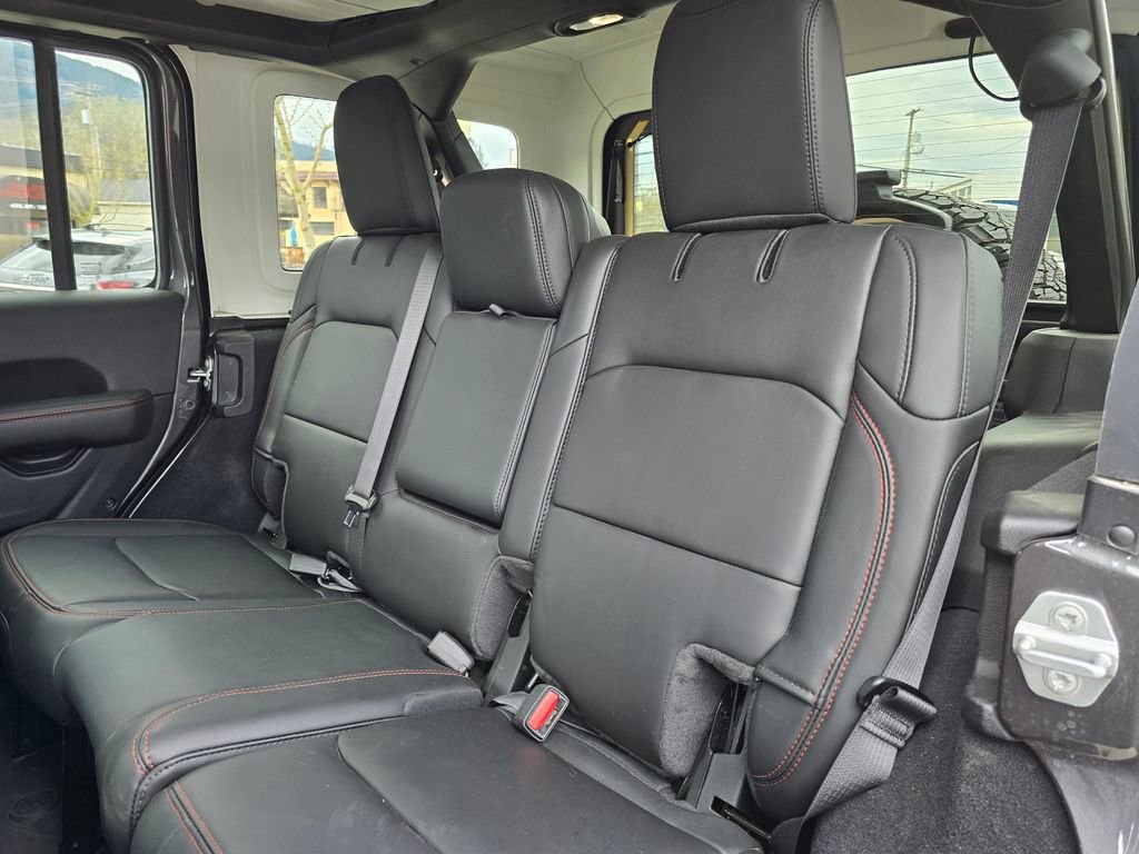 Used 2024 Jeep Wrangler Unlimited Rubicon w/ XTREMEE 35" Tire Package image 18