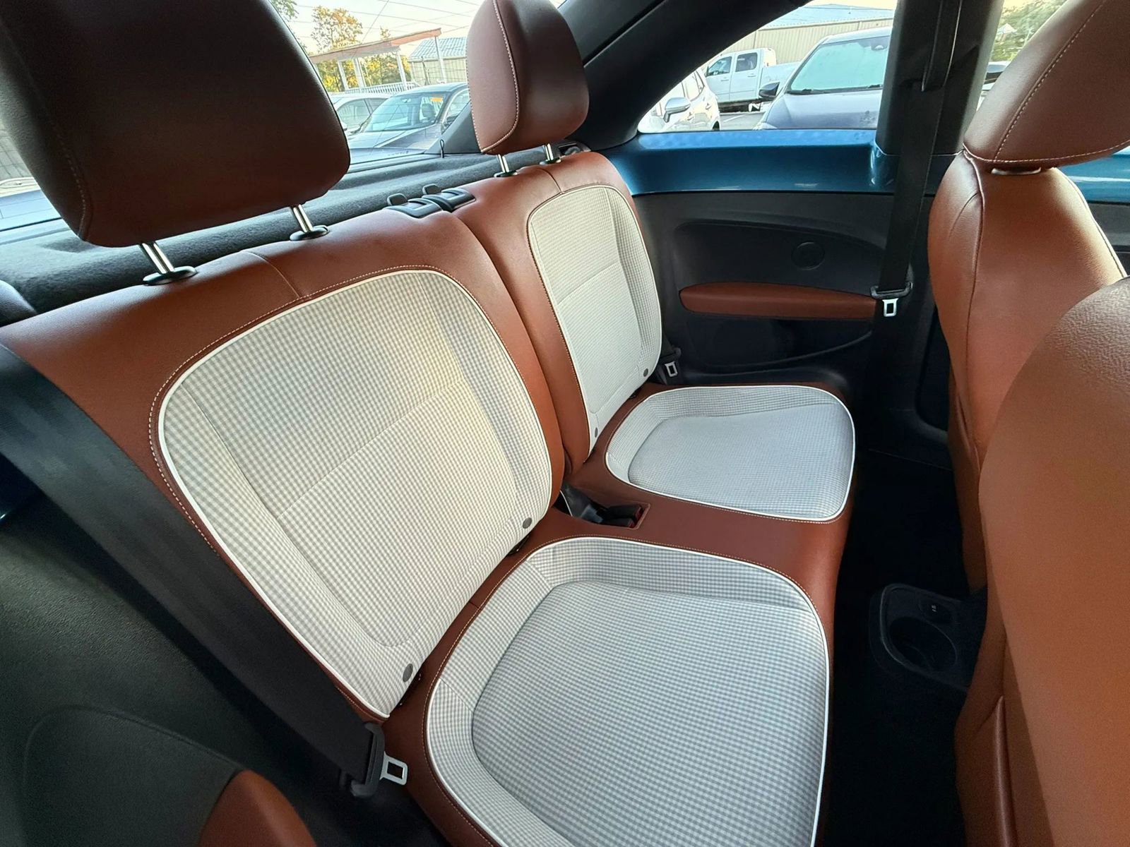 Used 2016 Volkswagen Beetle 1.8T Classic FWD image 16
