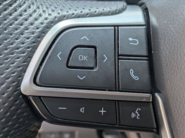 Used 2024 Toyota Sienna XSE FWD image 14