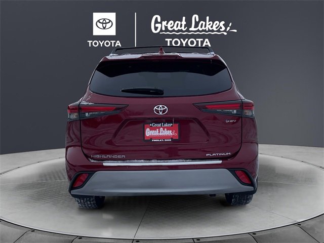 New 2026 Toyota Highlander Platinum image 4