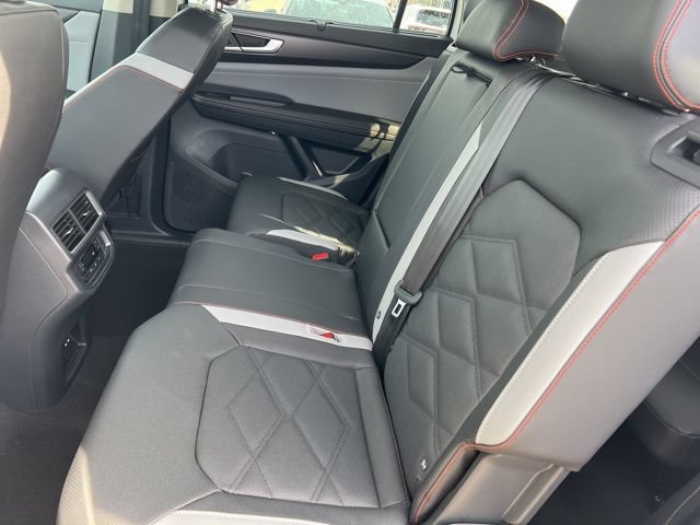 New 2026 Volkswagen Atlas Peak Edition AWD/4WD image 9
