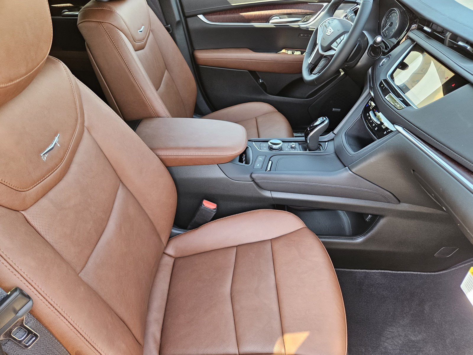 New 2026 Cadillac XT5 Premium Luxury w/ Driver Assist Package FWD image 10