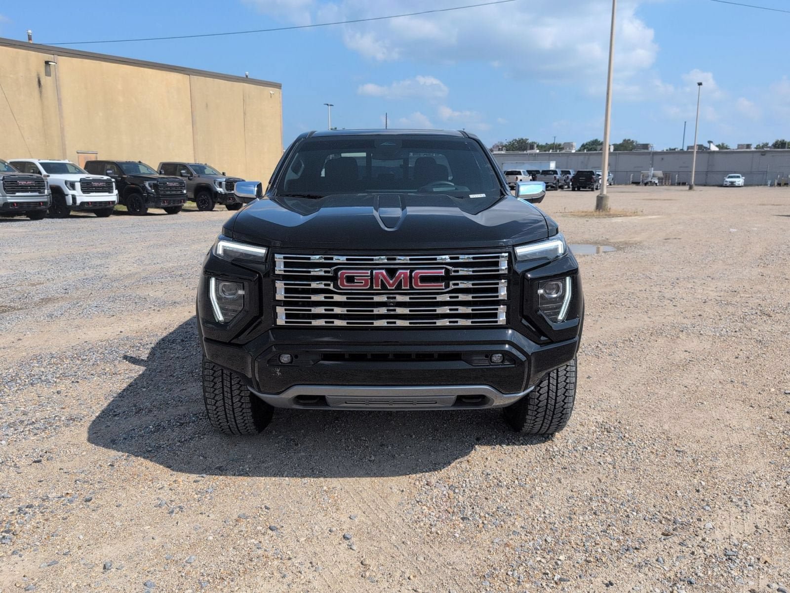 Used 2026 GMC Canyon Denali AWD/4WD image 9