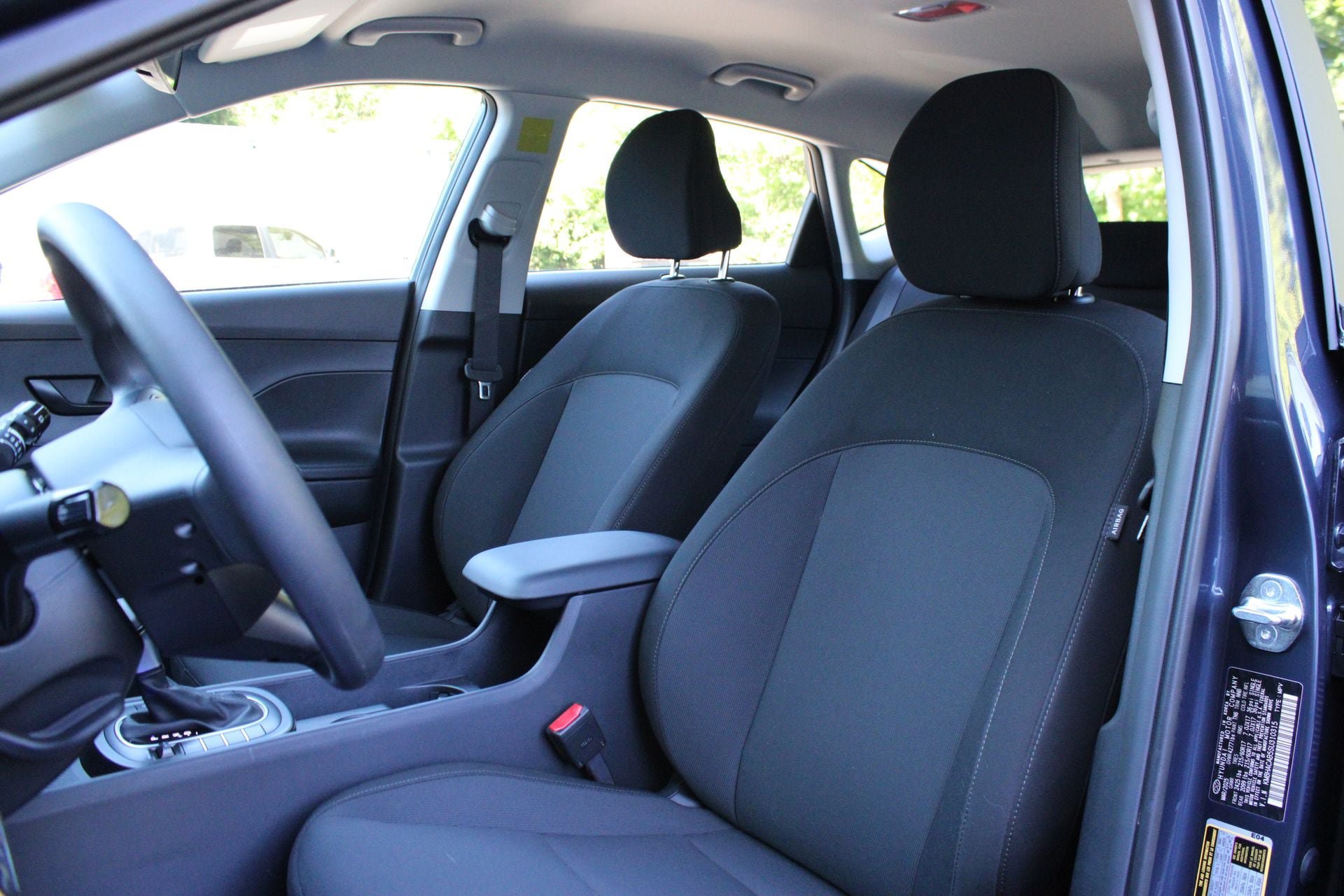 Used 2025 Hyundai Kona SE AWD/4WD image 14