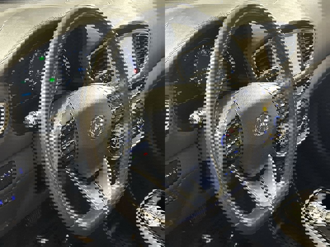 Used 2018 Hyundai Ioniq Limited image 14