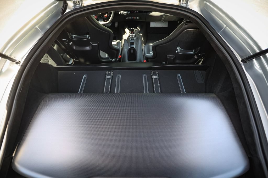 Certified 2023 Ferrari 812 Competizione RWD image 27