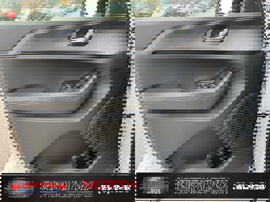 New 2025 Jeep Grand Cherokee L Altitude image 5