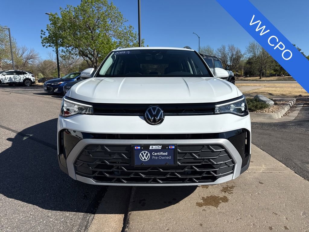 Used 2025 Volkswagen Taos SE AWD/4WD image 9