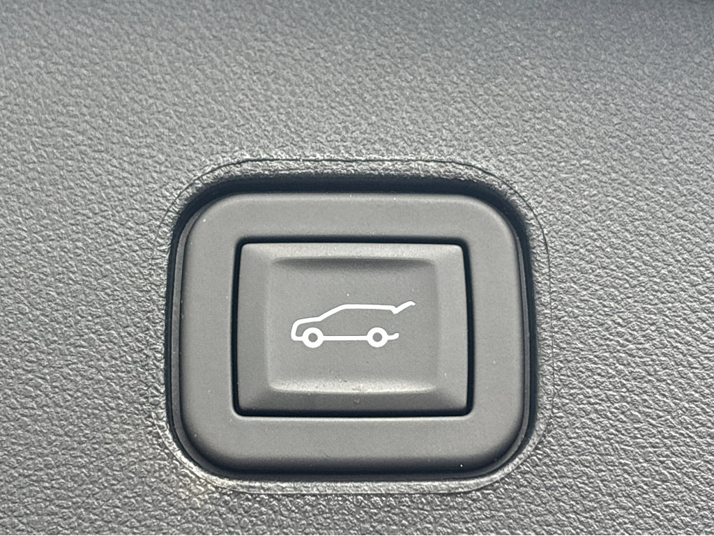 New 2026 Cadillac Lyriq V image 21