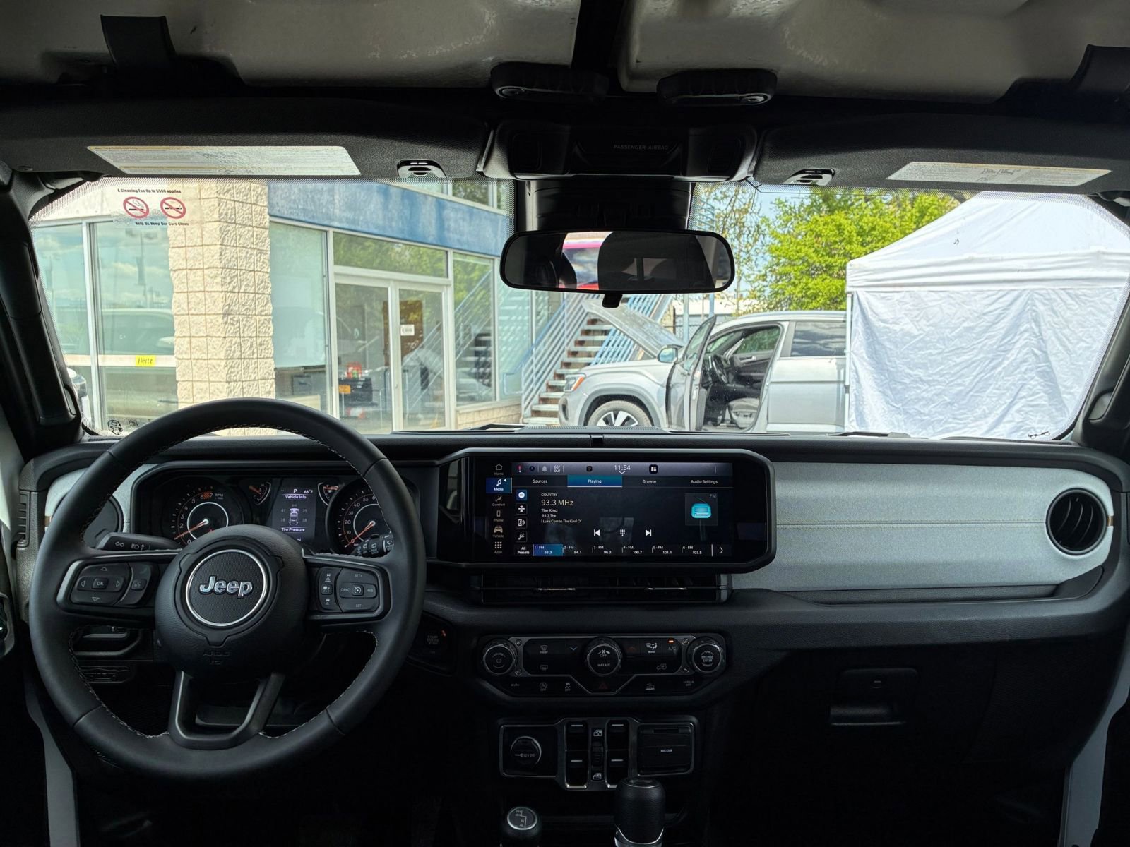 Used 2025 Jeep Wrangler Sport S image 32