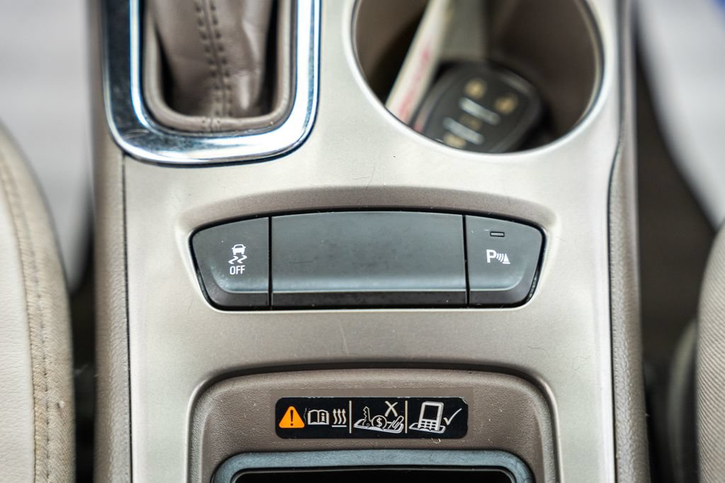 Used 2018 Chevrolet Cruze Premier w/ Enhanced Convenience Package FWD image 21