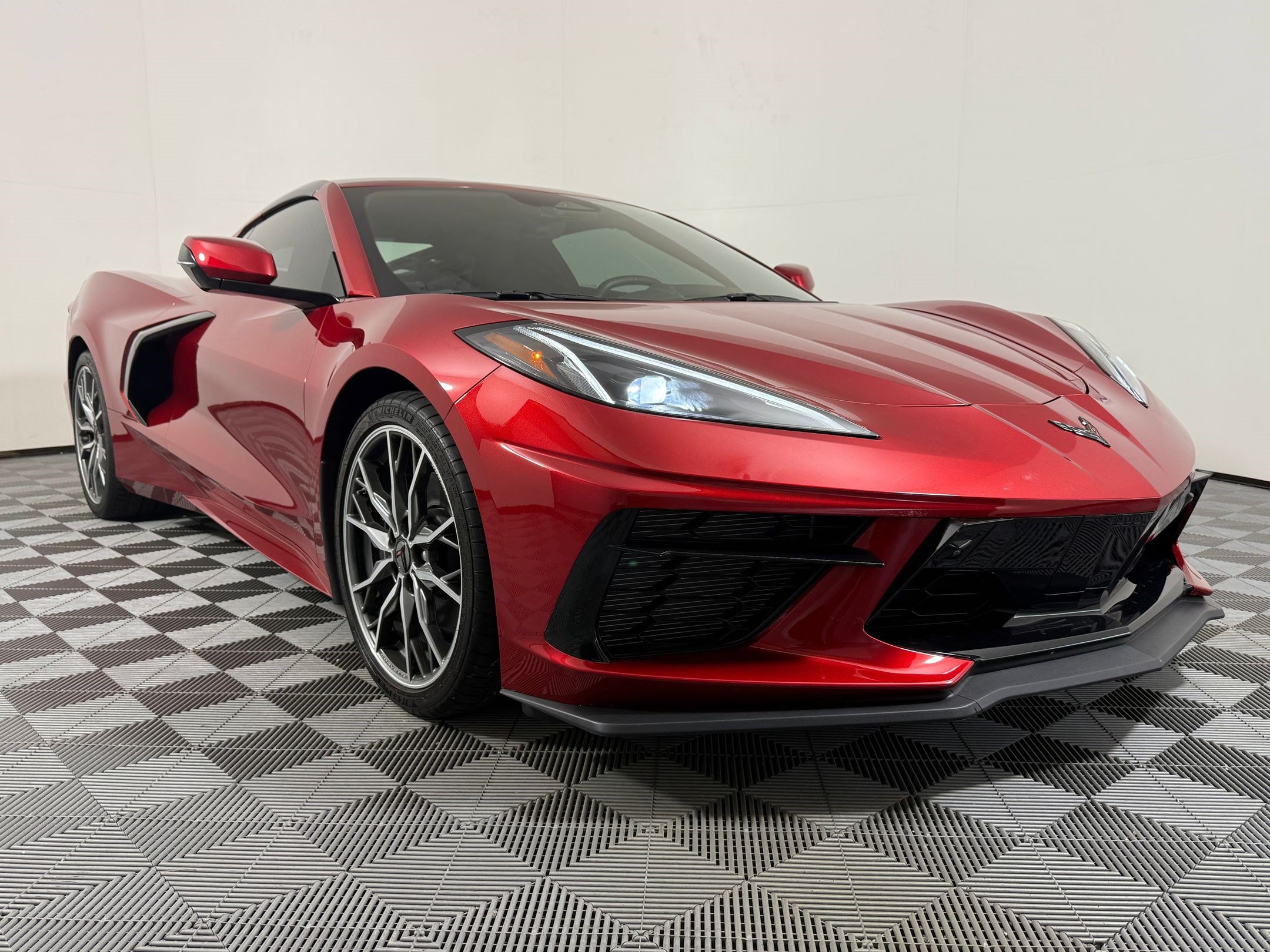 Used 2025 Chevrolet Corvette Stingray Preferred Cpe w/ 2LT RWD image 7