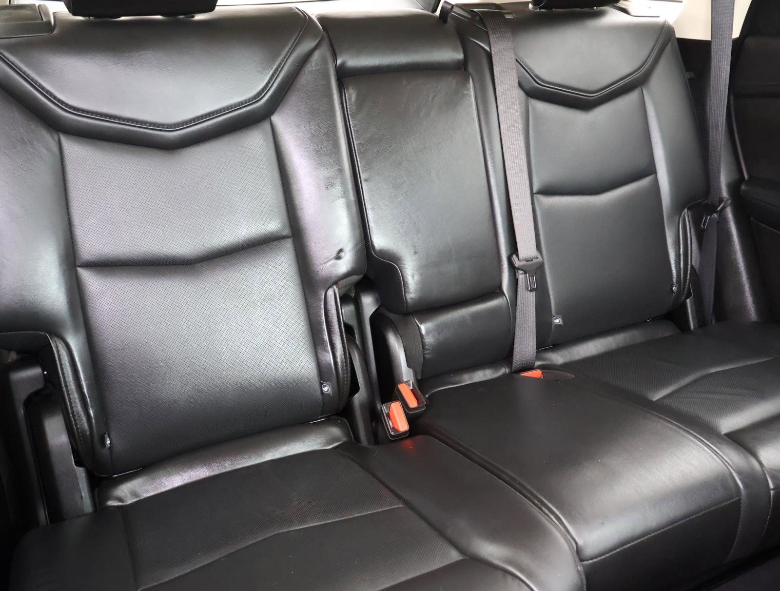 Used 2019 Cadillac XT5 Luxury FWD image 24