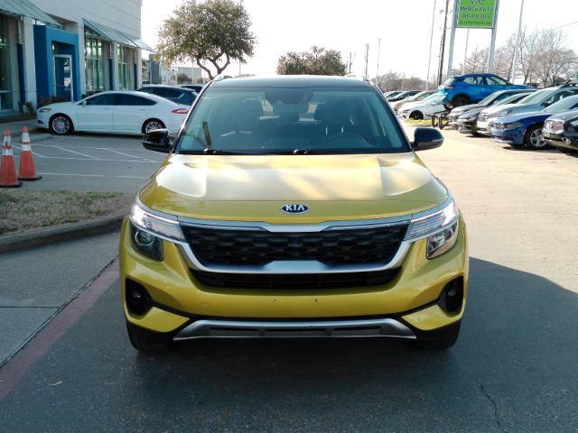 Used 2021 Kia Seltos S image 2