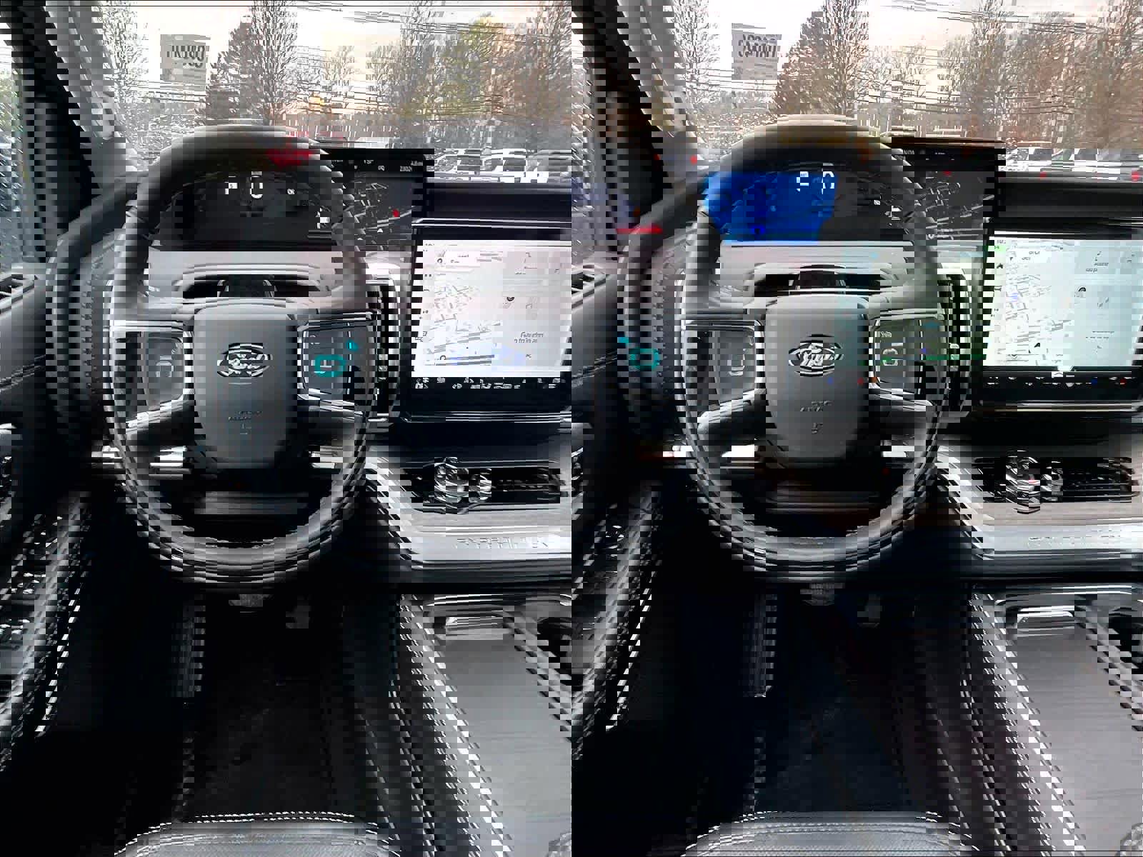 Used 2025 Ford Expedition Platinum image 18