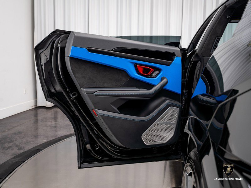 Used 2024 Lamborghini Urus S image 47