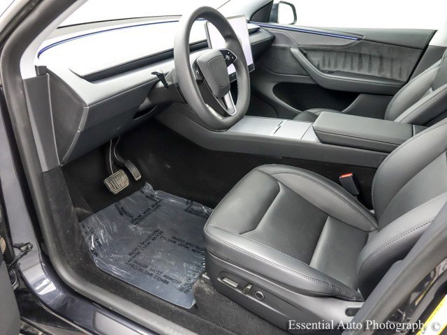 Used 2026 Tesla Model Y AWD image 13