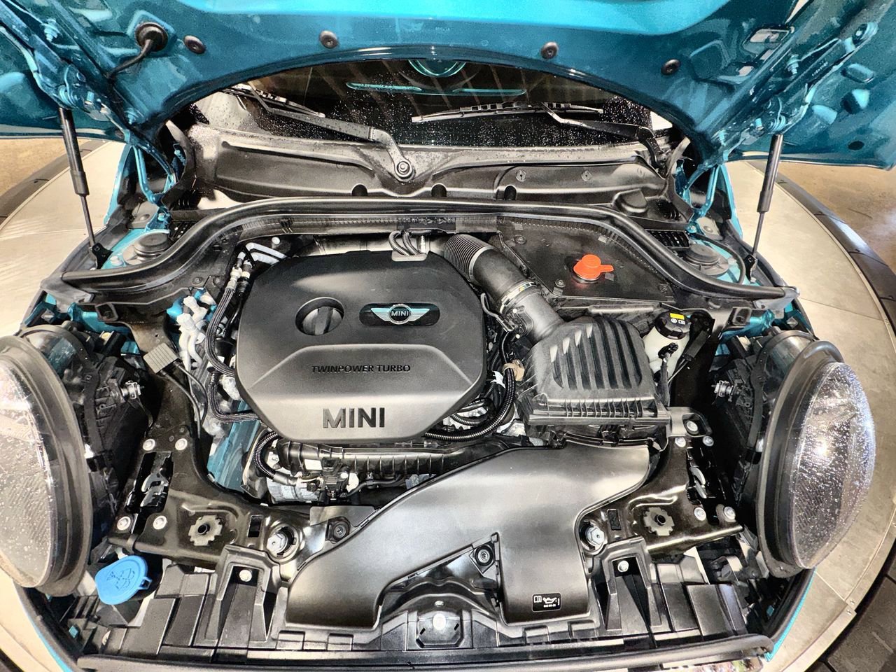 Used 2019 MINI Cooper Convertible w/ Signature Upholstery Package image 32