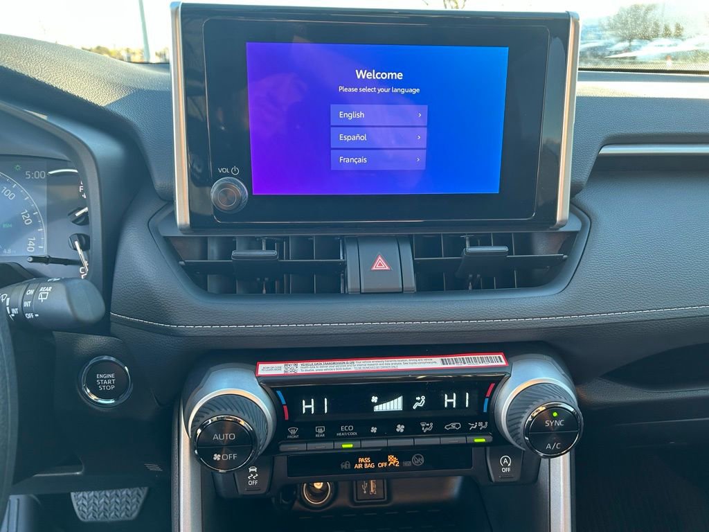 Used 2025 Toyota RAV4 XLE image 17