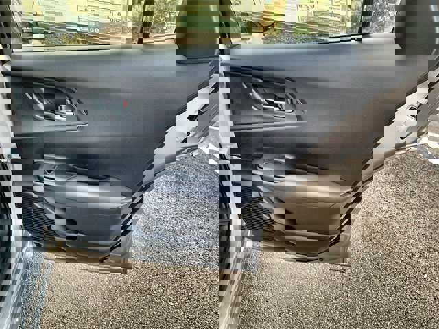 New 2025 Toyota Prius Plug-In Hybrid image 11