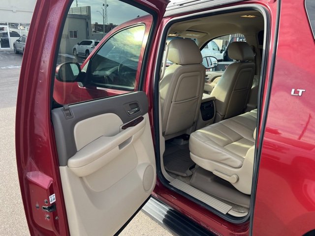 Used 2012 Chevrolet Suburban LT w/ Luxury Package image 26