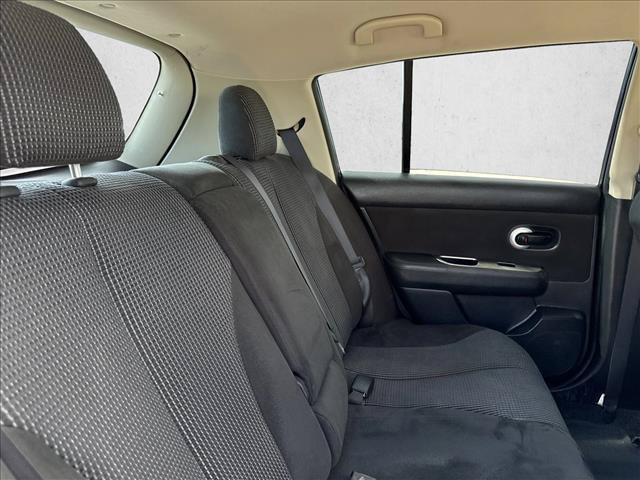 Used 2012 Nissan Versa Hatchback FWD image 15