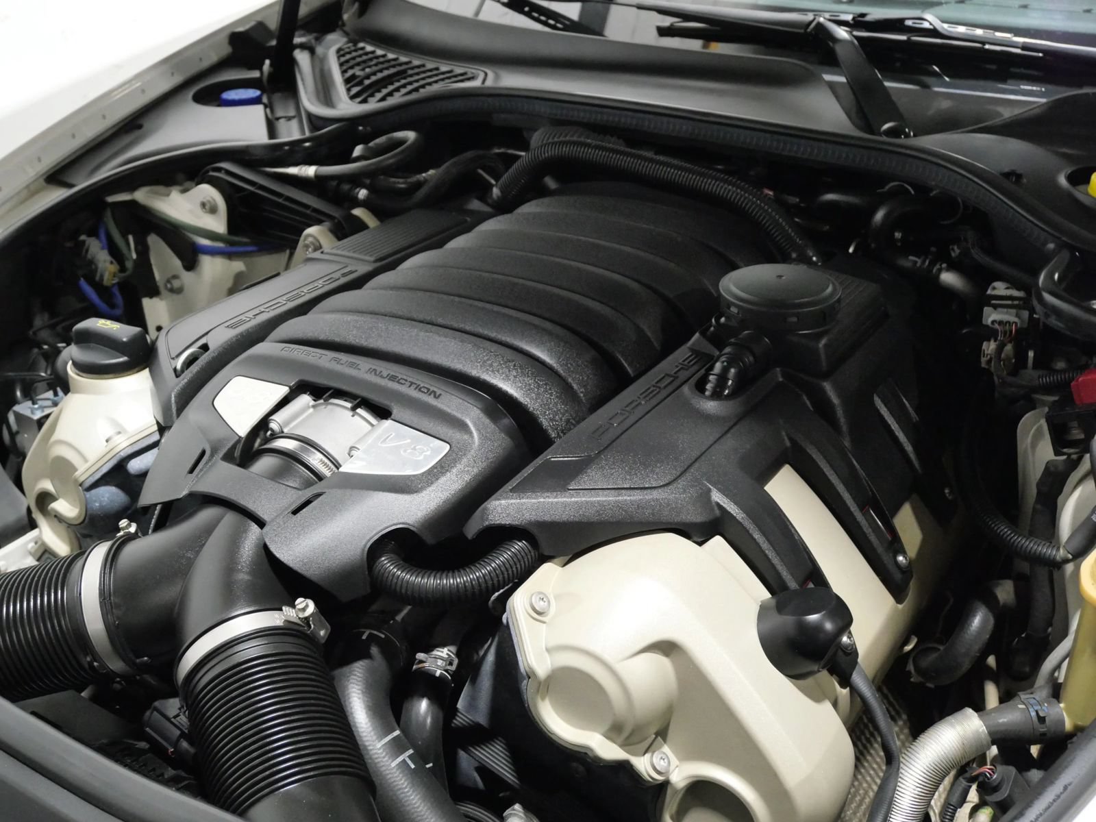 Used 2011 Porsche Panamera S RWD image 27