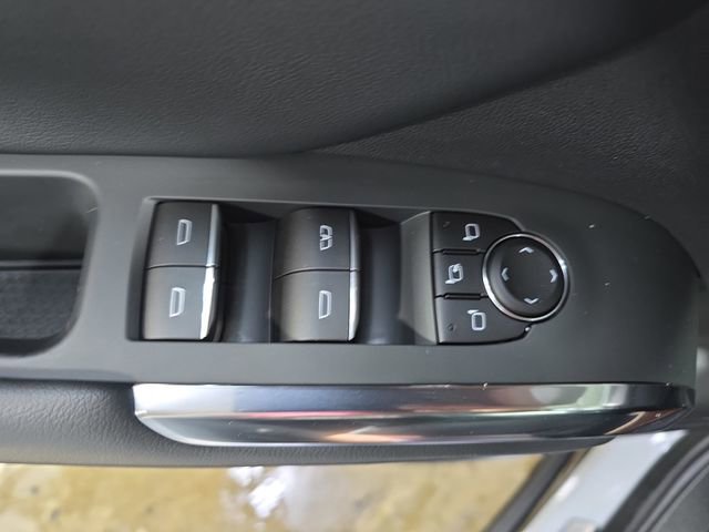 New 2026 Chevrolet Traverse RS w/ LPO, Floor Liner Package image 32