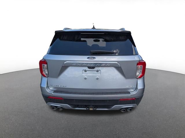 Used 2024 Ford Explorer Platinum w/ Technology Package AWD/4WD image 4
