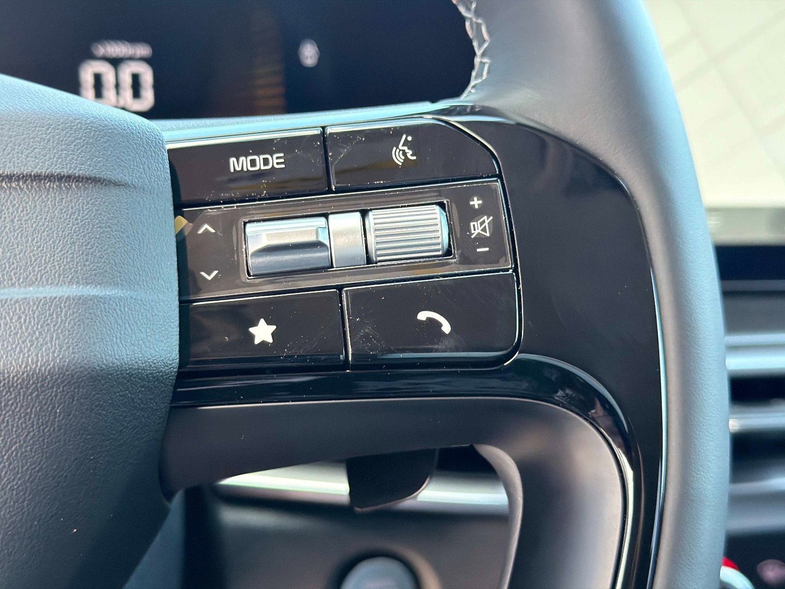 New 2026 Kia Sorento EX FWD image 27