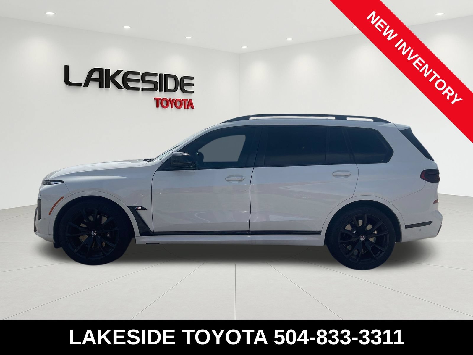 Used 2023 BMW X7 M60i w/ Executive Package AWD/4WD image 2