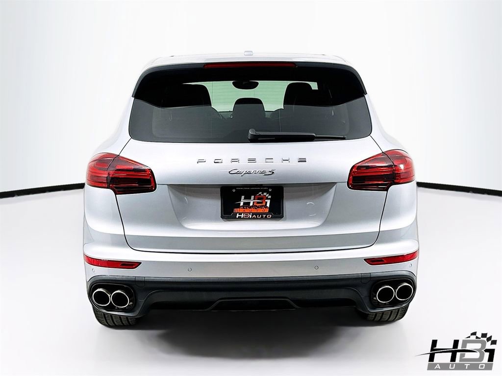 Used 2017 Porsche Cayenne S image 7