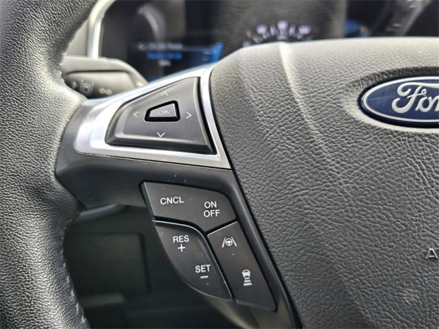 Used 2019 Ford Edge Titanium image 24