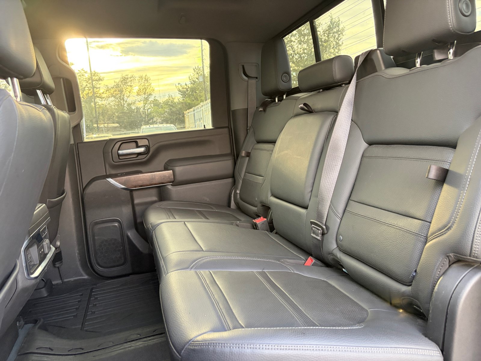 Used 2021 GMC Sierra 2500 Denali w/ Denali Ultimate Package AWD/4WD image 26