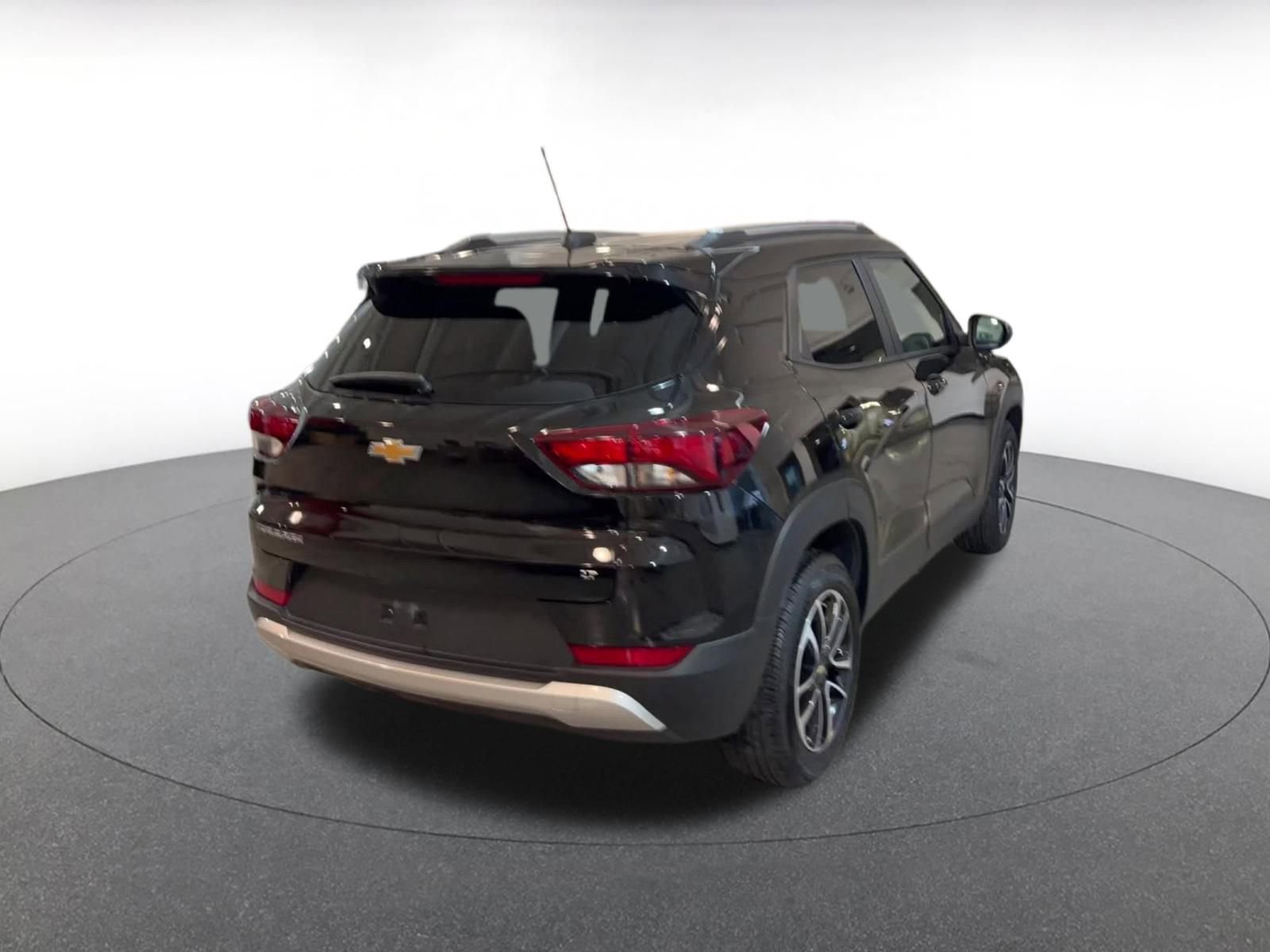 Used 2025 Chevrolet TrailBlazer LT image 15
