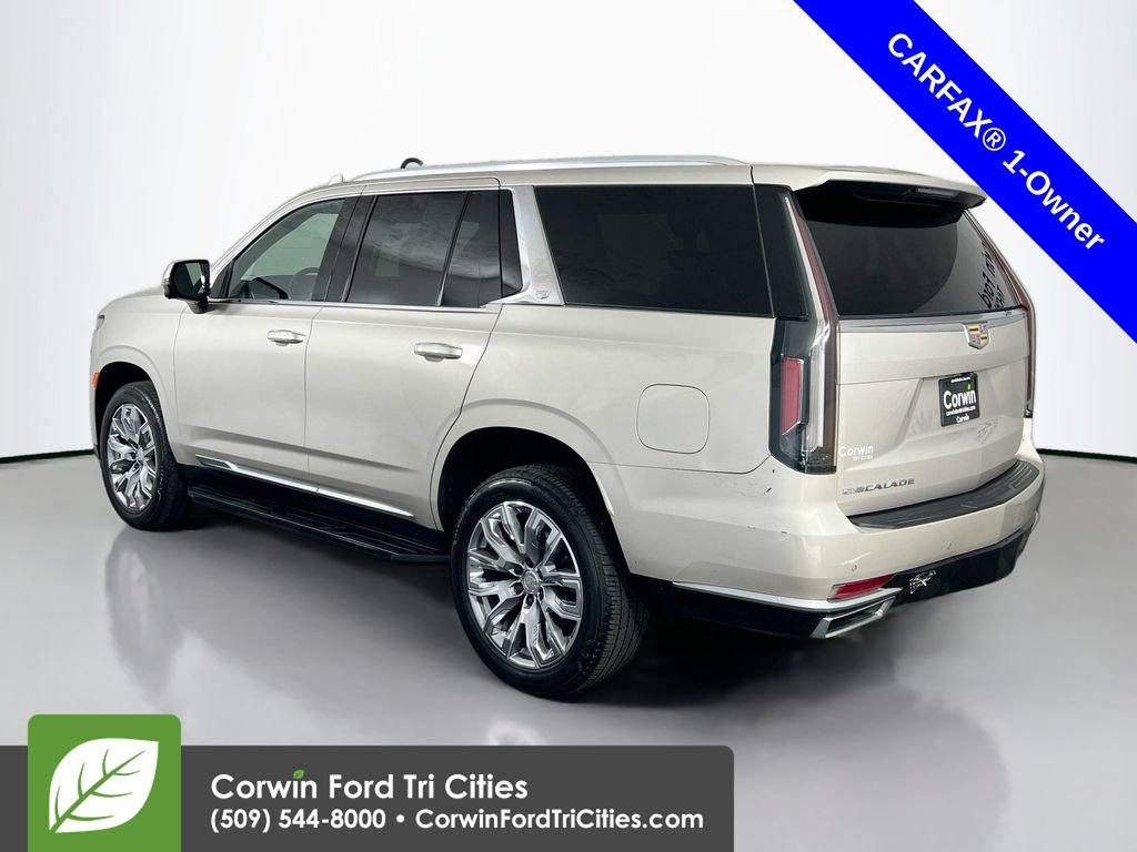 Used 2022 Cadillac Escalade Luxury w/ LPO, Floor Liner Package image 11